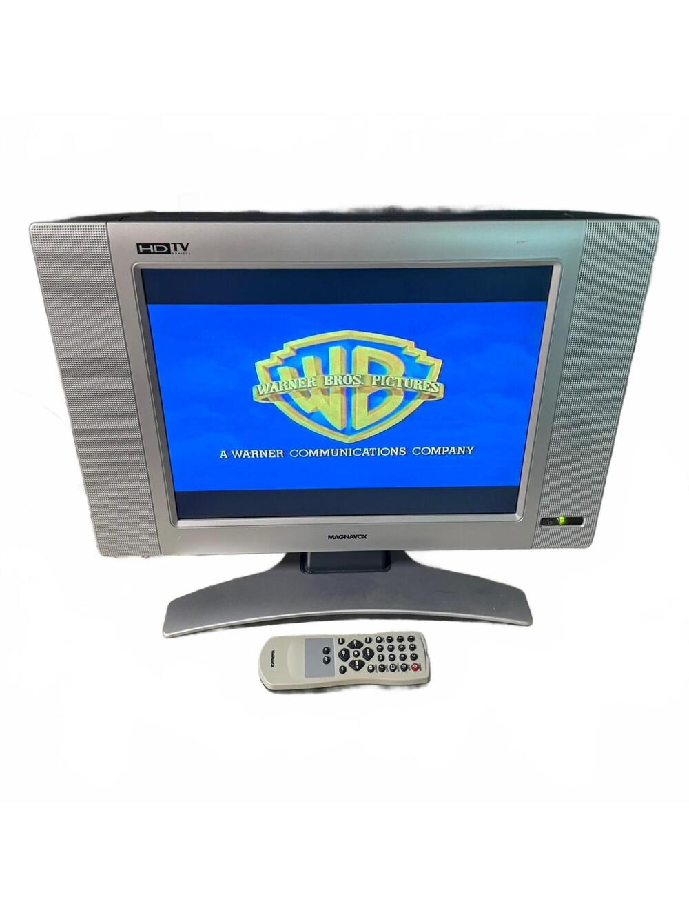 Magnavox 15" 720p HDTV LCD TV Monitor 15MF605T/17 w/ Remote Retro Gaming